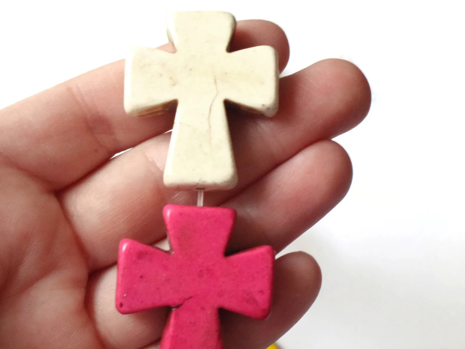 11 36mm Mixed Color Cross Dyed Synthetic Turquoise Beads