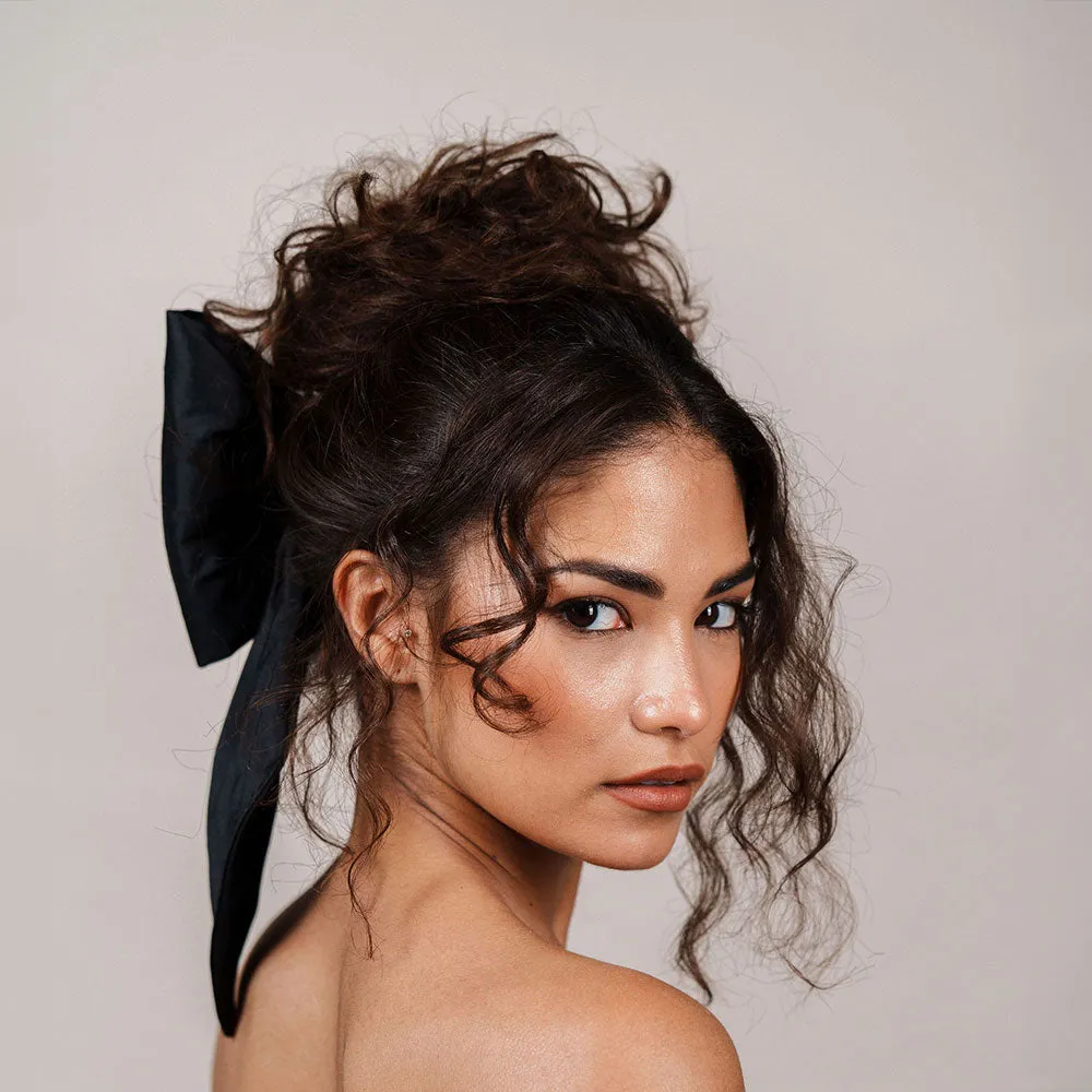 Angela - Black