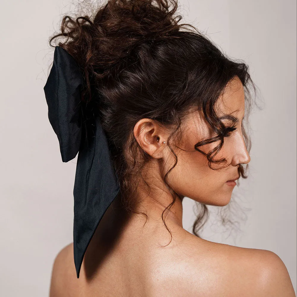 Angela - Black