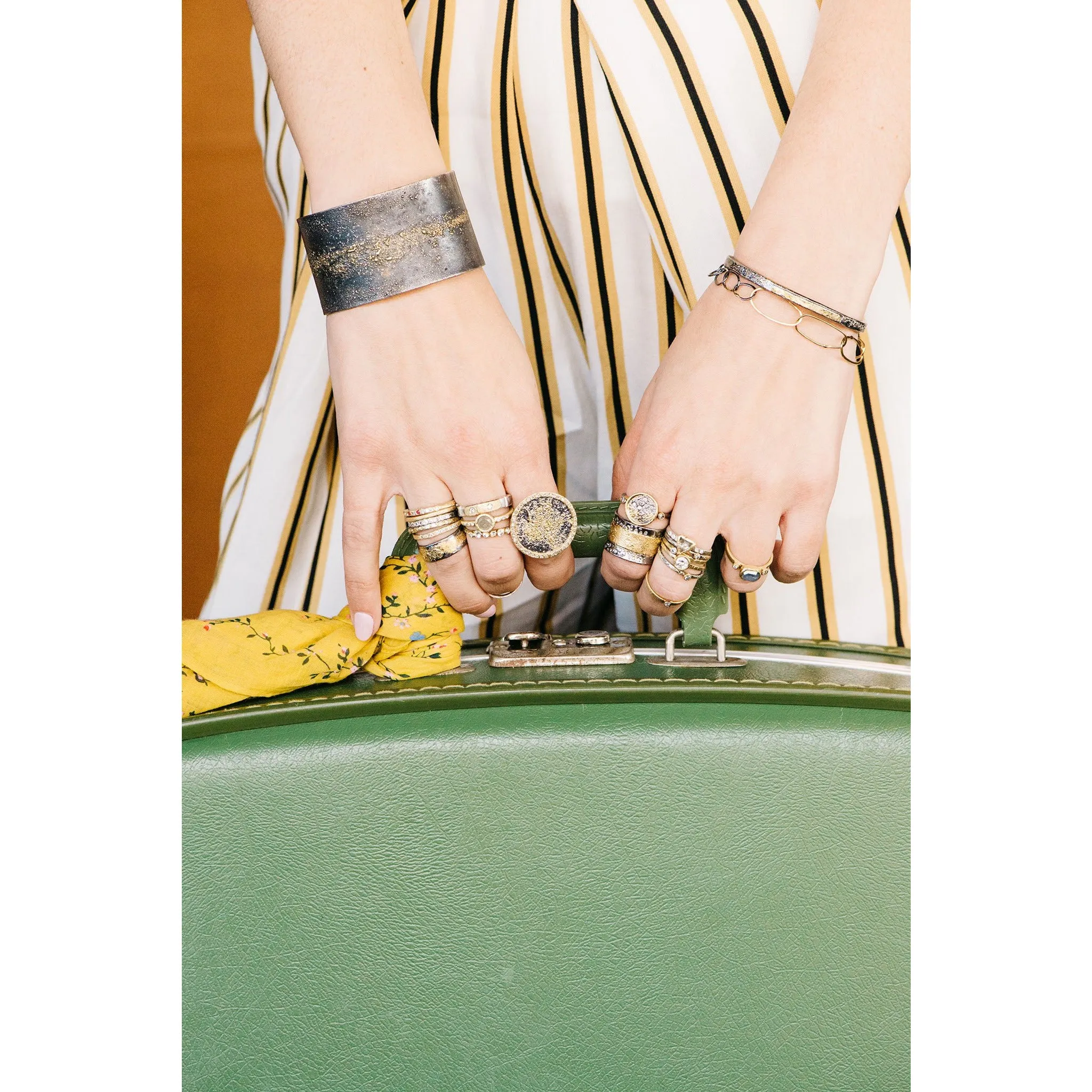 Breezy Chain Link Bracelet - 18k Gold   Oxidized Argentium Silver