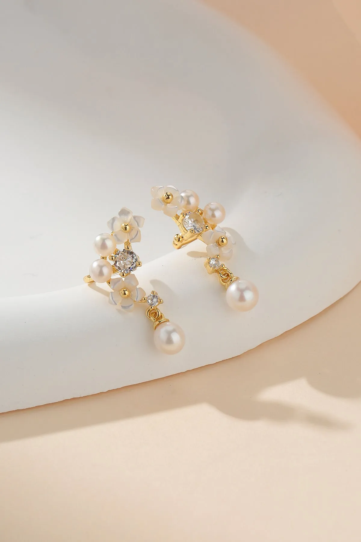 Cubic Zirconia Freshwater Pearls Ear Clip Earrings