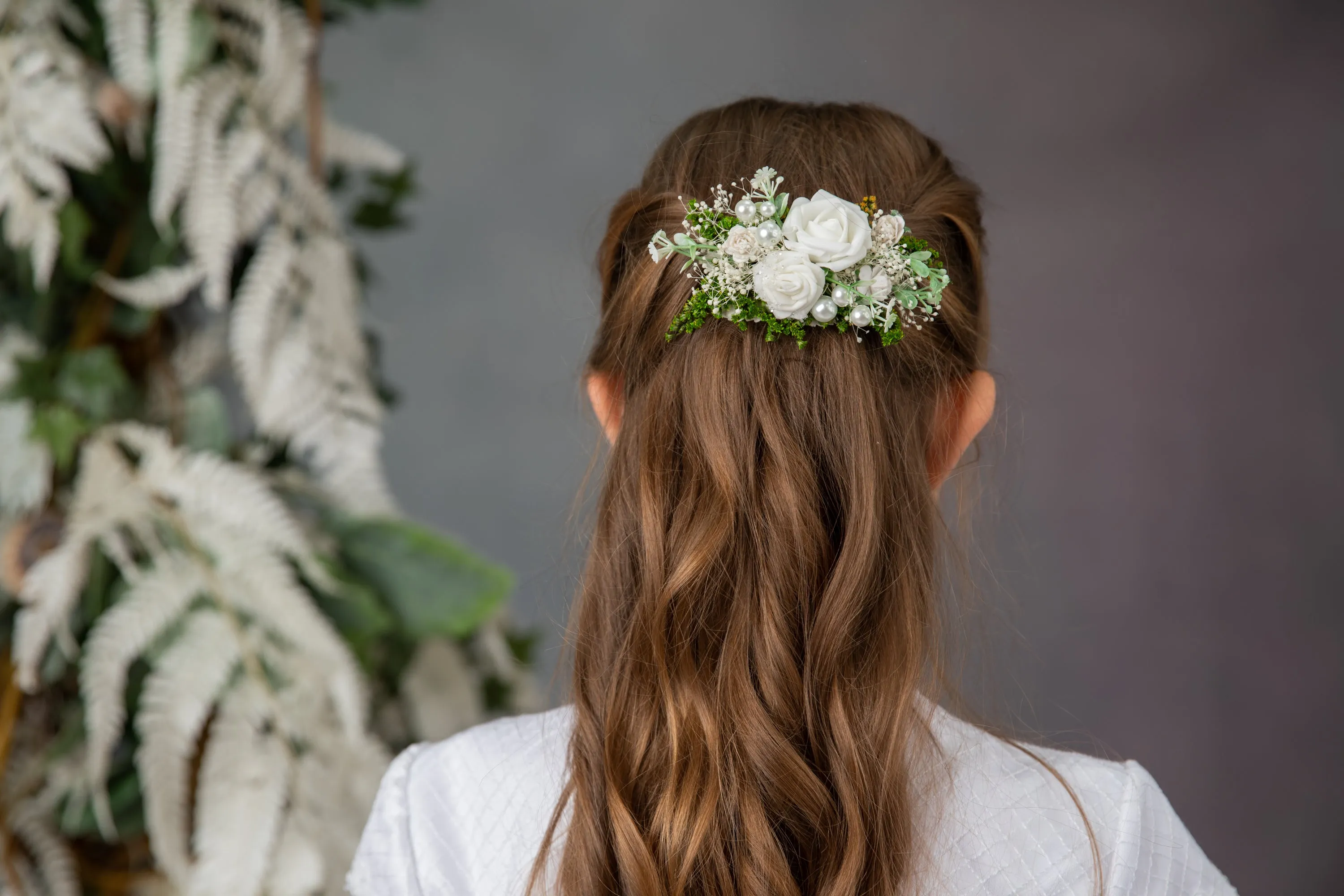 First holy communion clip with roses and pearls