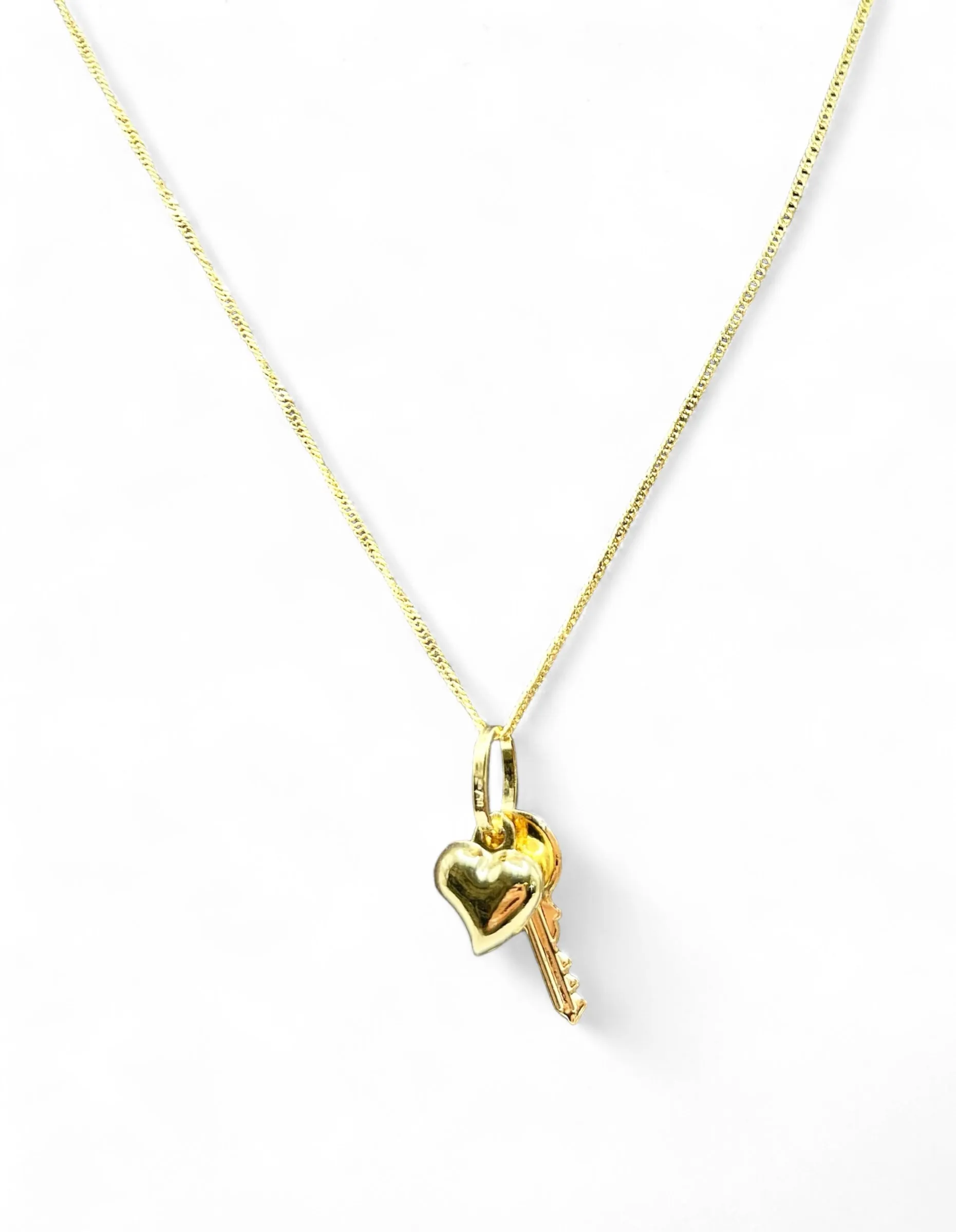 HEART AND KEY NECKLACE