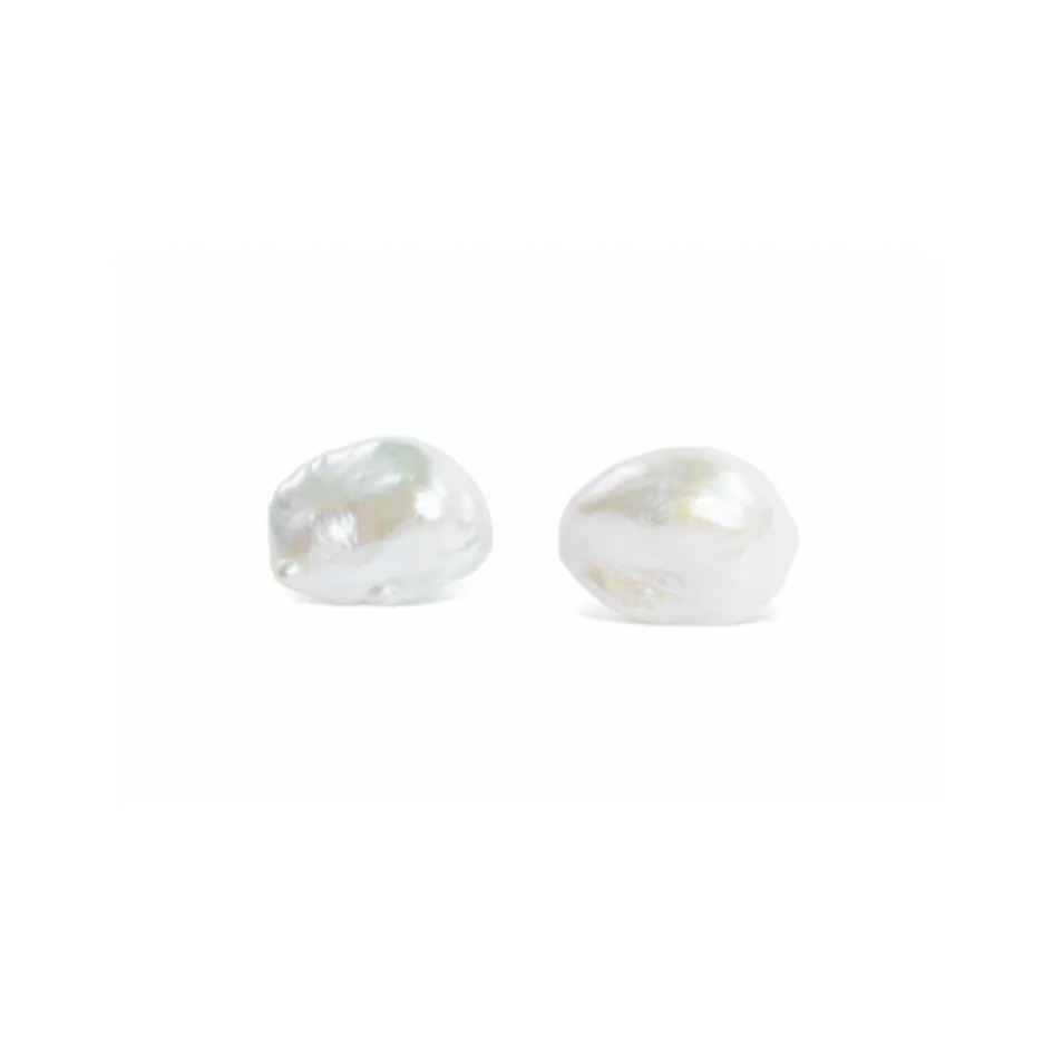Keshi Stud Earrings White