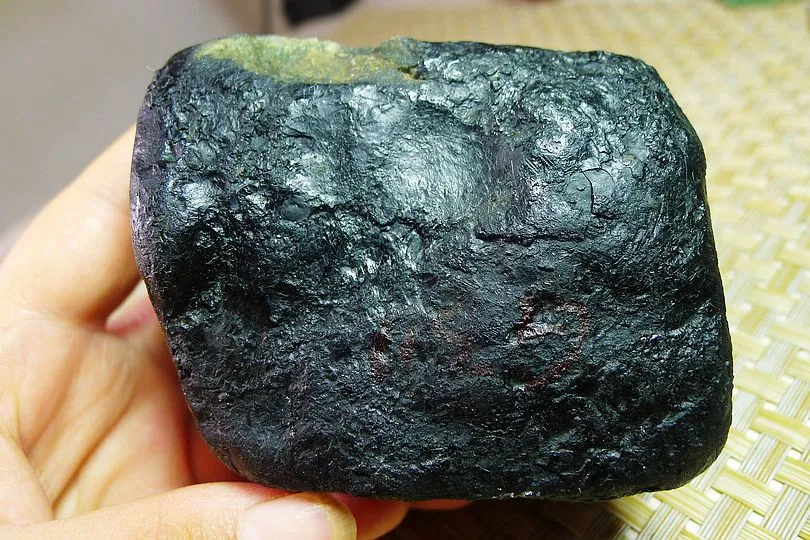 Natural Jade Rough Jadeite Raw (753g,8X7.6X6.8cm)