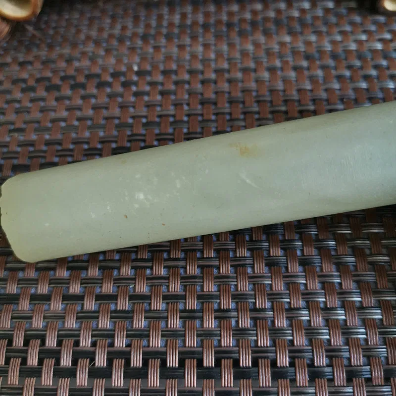 Natural Kunlun Jade Rough Nephrite Raw (102g,9.8X2.1cm)