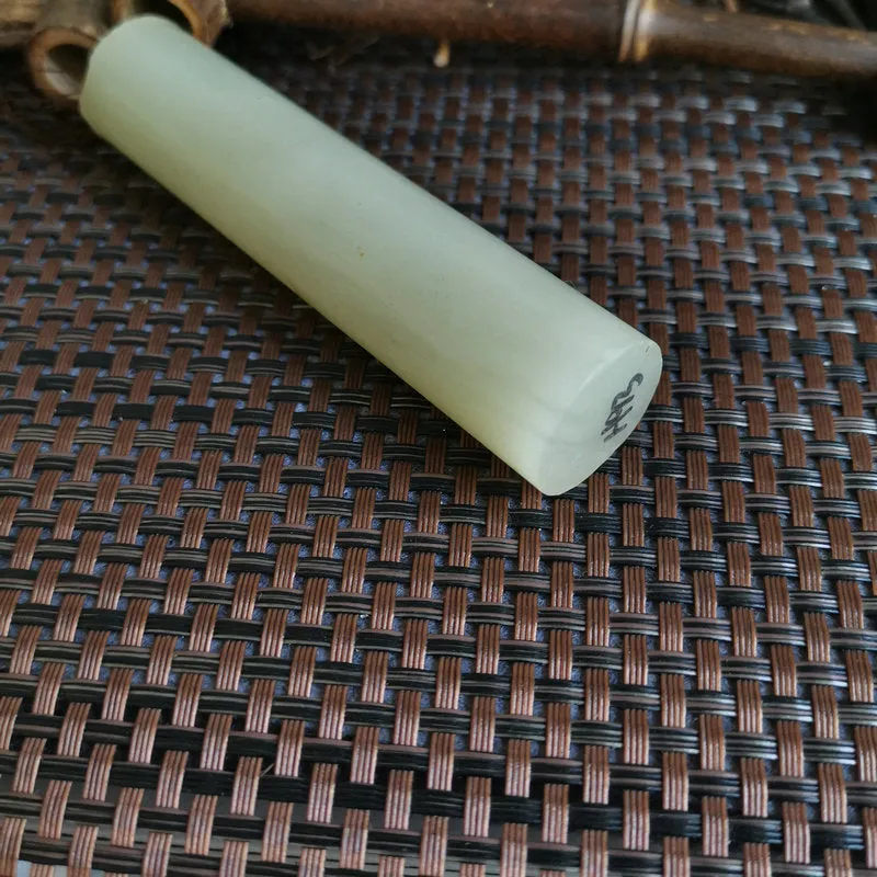 Natural Kunlun Jade Rough Nephrite Raw (102g,9.8X2.1cm)