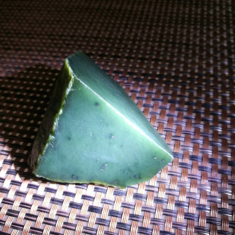 Natural Kunlun Jade Rough Nephrite Raw (116g, 4.5X4X3cm)