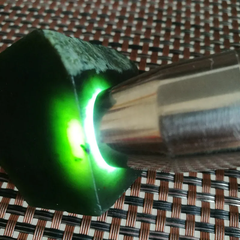 Natural Kunlun Jade Rough Nephrite Raw (116g, 4.5X4X3cm)