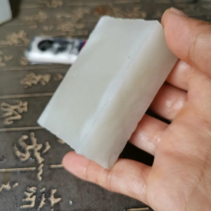 Natural Kunlun Jade Rough Nephrite Raw (181g, 6.3X4.4X2.2cm)