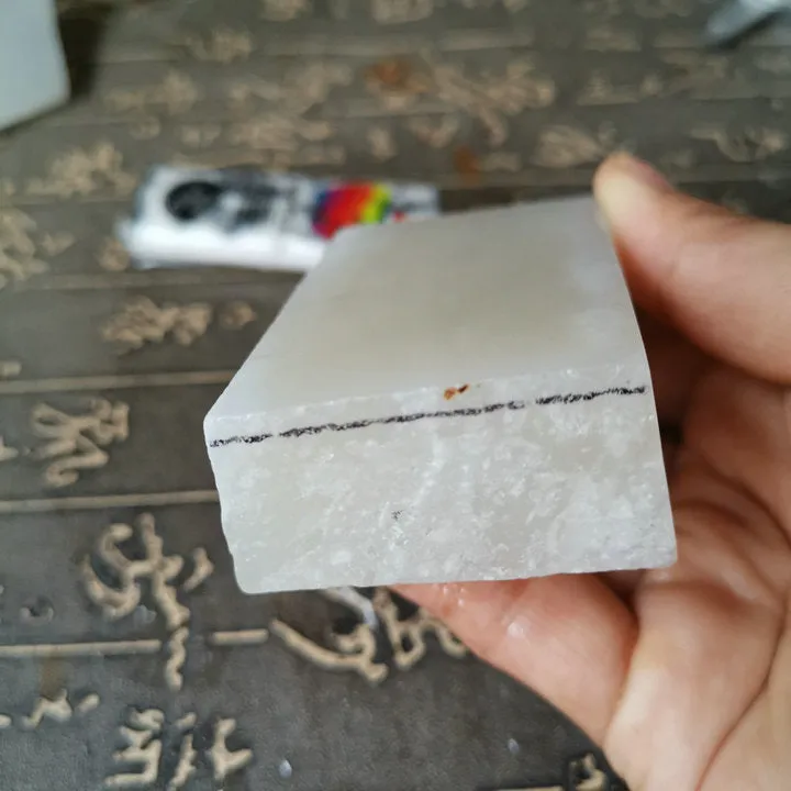 Natural Kunlun Jade Rough Nephrite Raw (181g, 6.3X4.4X2.2cm)