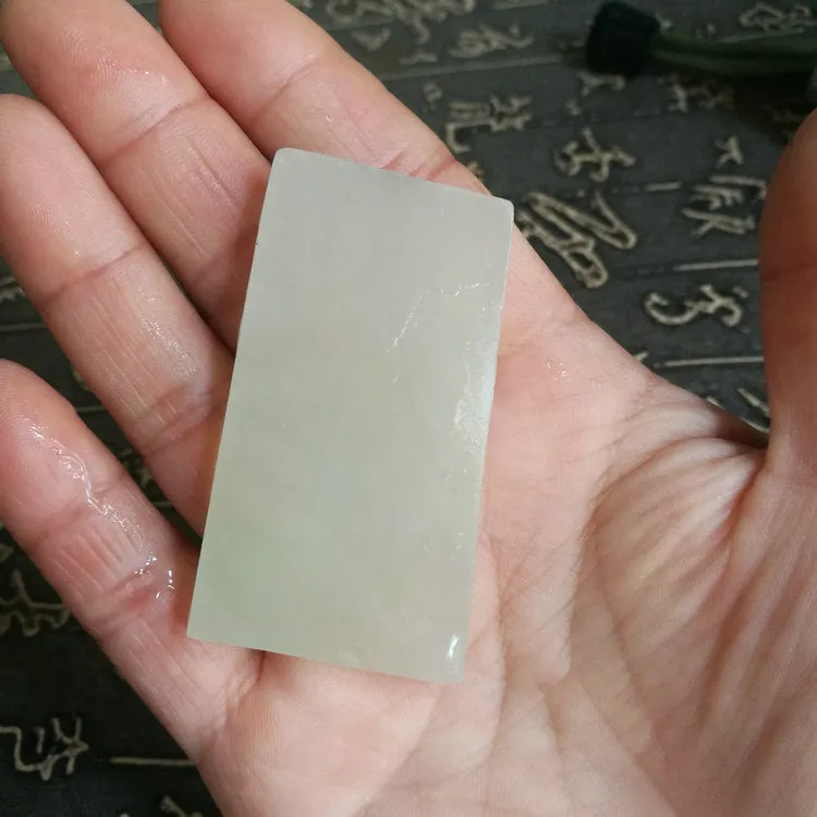 Natural Kunlun Jade Rough Nephrite Raw (27g, 5.5X2.8X0.5cm)