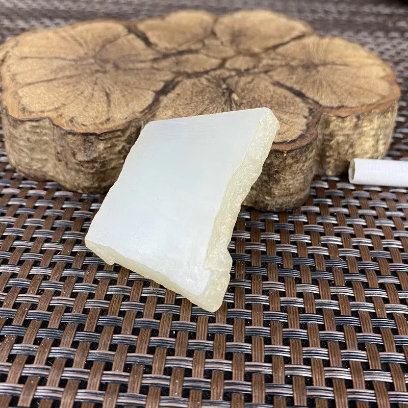 Natural Kunlun Jade Rough Nephrite Raw (33g,4.4X2.7X0.9cm)