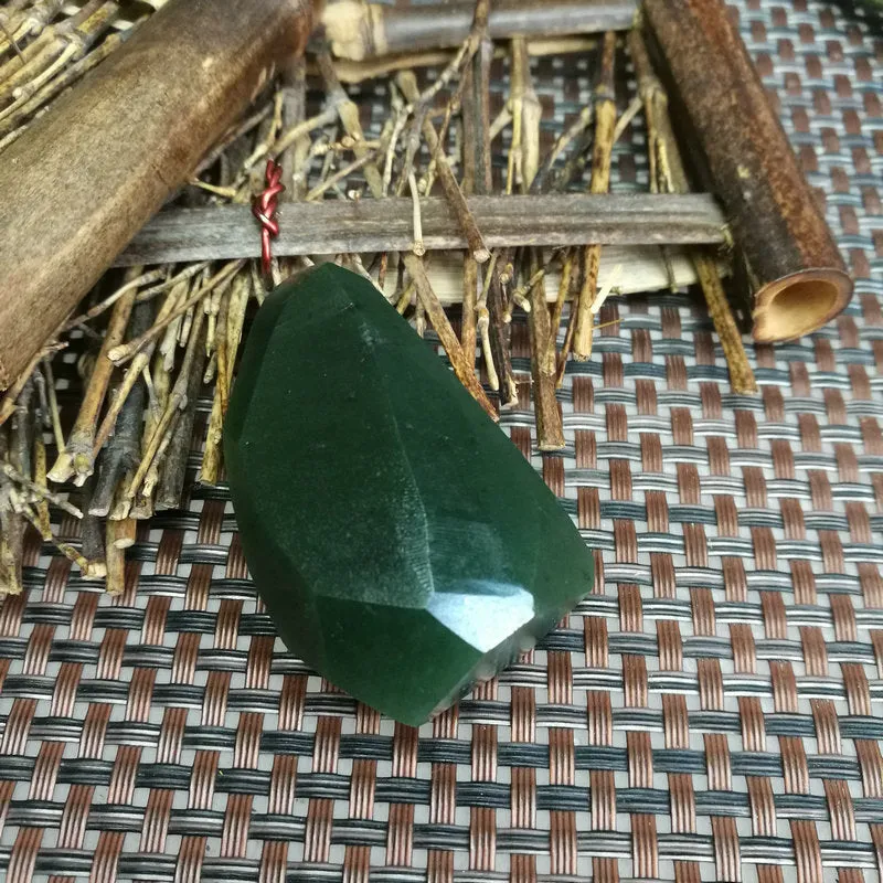 Natural Kunlun Jade Rough Nephrite Raw (46g, 4.7X3.3X2cm)