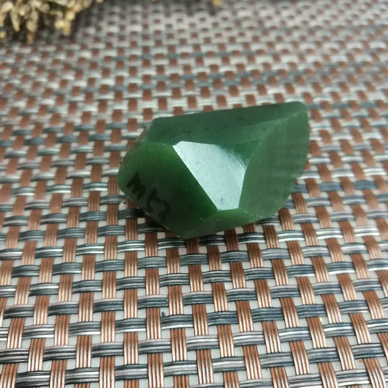 Natural Kunlun Jade Rough Nephrite Raw (46g, 4.7X3.3X2cm)