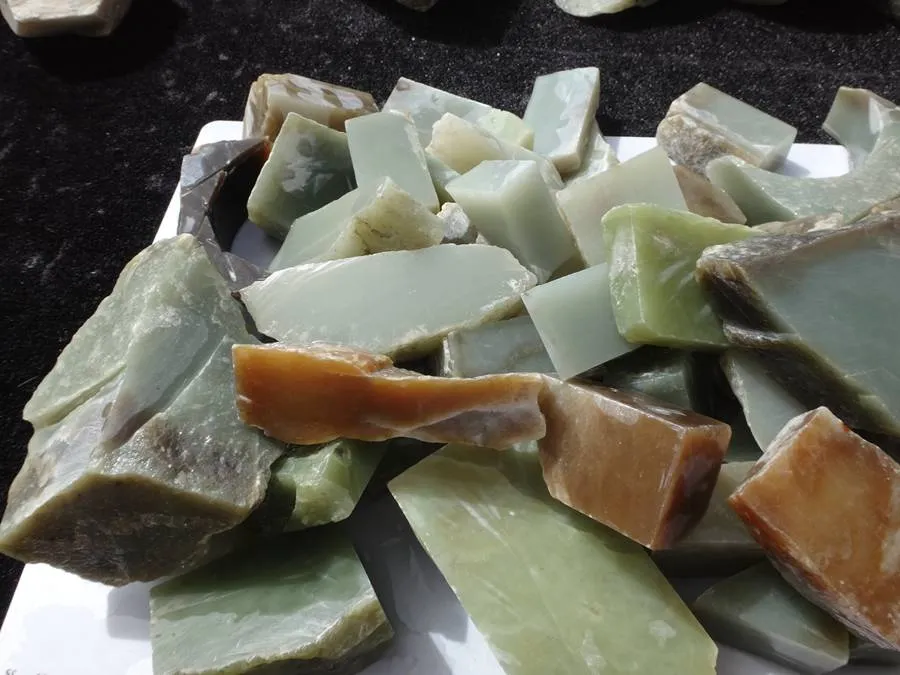 Natural Kunlun Jade Rough Nephrite Remains Raw (6kg)