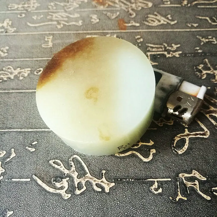 Natural Siberian Jade Rough Nephrite Raw (134g, 5.3X5.3X2.1cm)
