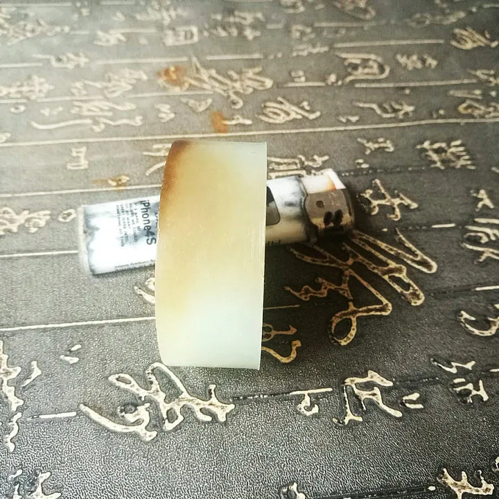 Natural Siberian Jade Rough Nephrite Raw (134g, 5.3X5.3X2.1cm)